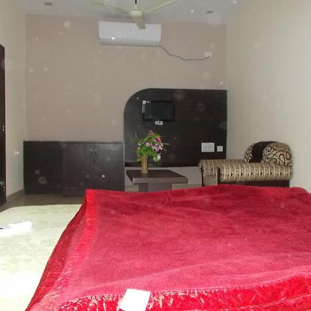 Hotel Rudraksh Virani Bagian luar foto