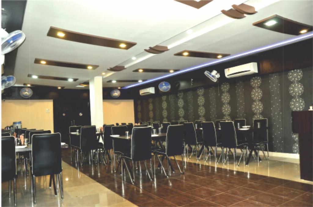 Hotel Rudraksh Virani Bagian luar foto